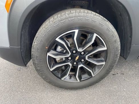 Used 2023 Chevrolet TrailBlazer ACTIV w/ Sun and Liftgate Package AWD/4WD image 27