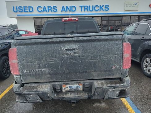 Used 2022 Chevrolet Colorado Z71 w/ Trail Boss Package image 5