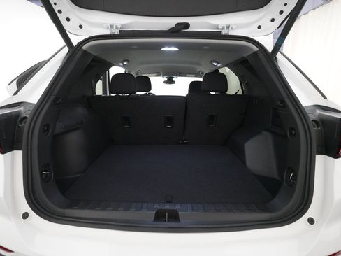 Certified 2024 Chevrolet Equinox LT FWD image 10