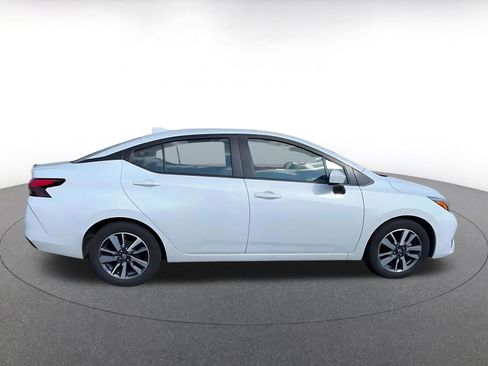 Used 2025 Nissan Versa SV FWD image 15