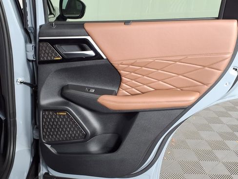 New 2025 Mitsubishi Outlander SEL image 10