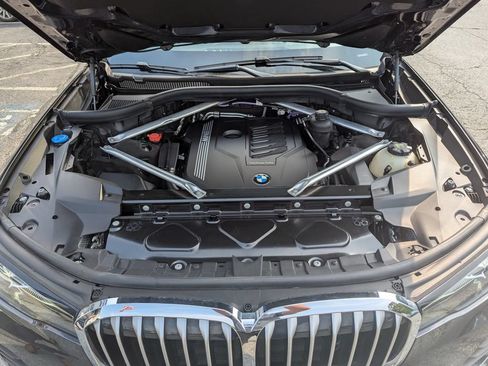 Used 2022 BMW X7 xDrive40i w/ Luxury Seating Package AWD/4WD image 61
