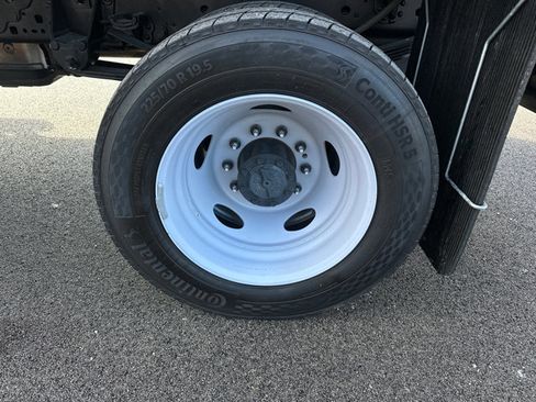 New 2024 Ford F450 XL w/ XL Chrome Package image 13