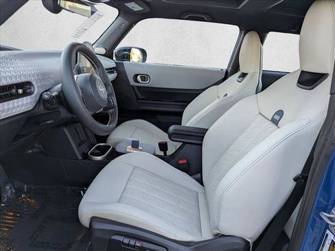 Used 2026 MINI Cooper 2-Door Hardtop FWD image 4