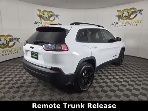 Used 2023 Jeep Cherokee Altitude Lux AWD/4WD image 8
