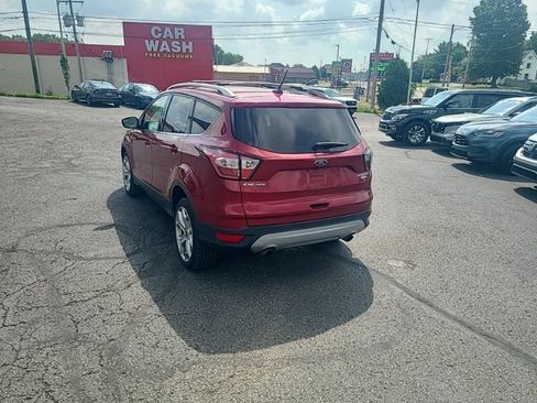 Used 2018 Ford Escape Titanium AWD/4WD image 4