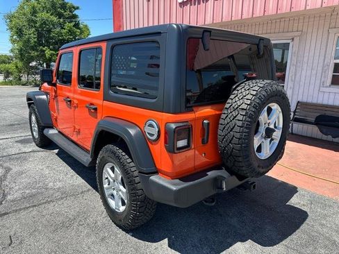 Used 2018 Jeep Wrangler Unlimited Sport S AWD/4WD image 13