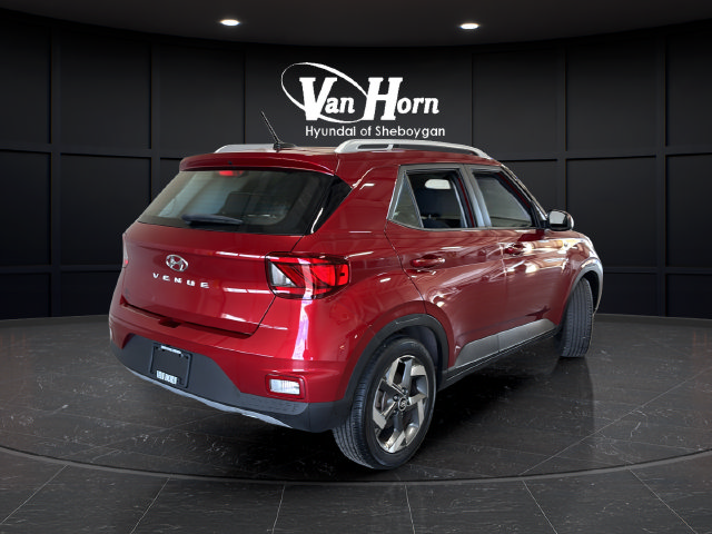 Certified 2024 Hyundai Venue SEL FWD image 7