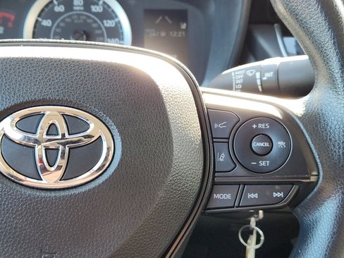 Certified 2022 Toyota Corolla LE image 17