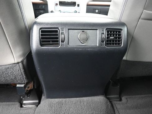 Used 2018 Toyota Tundra Limited image 35