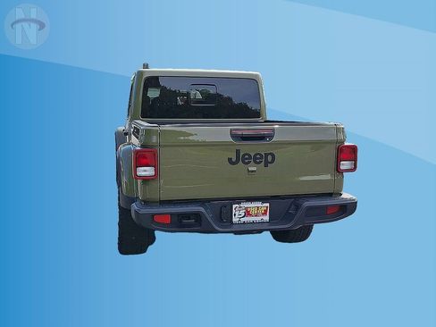 Used 2025 Jeep Gladiator Sport AWD/4WD image 7