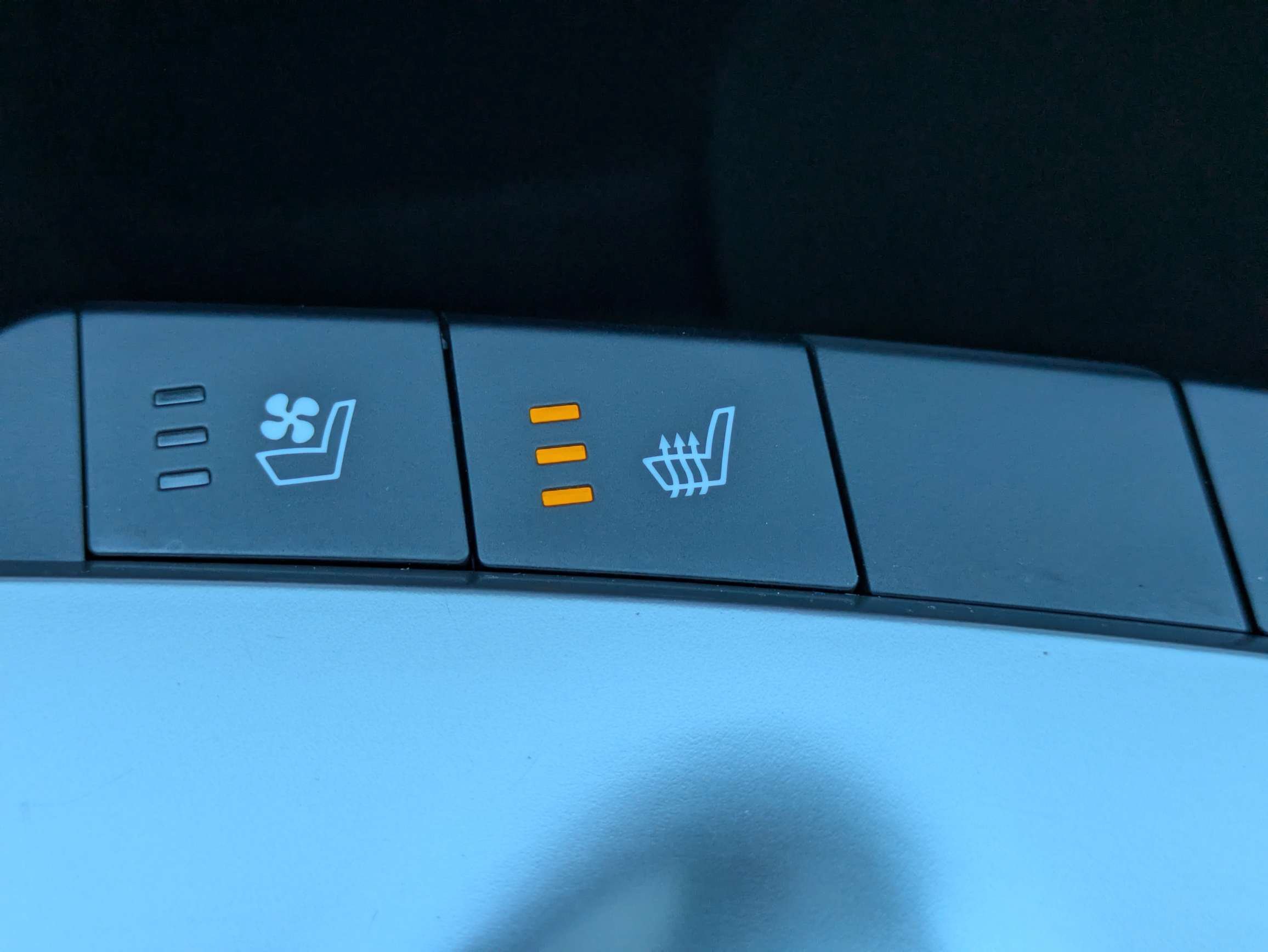 Certified 2022 Kia EV6 Wind RWD image 27