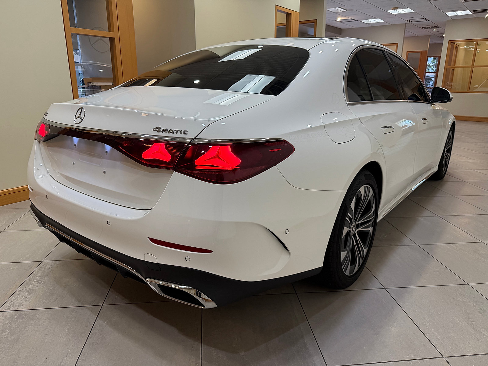 Certified 2025 Mercedes-Benz E 450 4MATIC Sedan w/ Winter Package image 6
