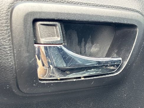 Used 2017 Toyota Tacoma TRD Off-Road w/ Tow Package (A/T) image 8