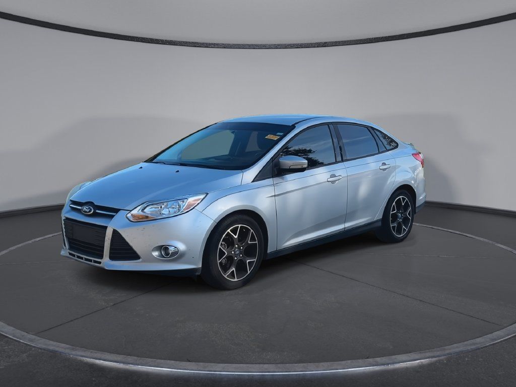 Used 2013 Ford Focus SE FWD image 4