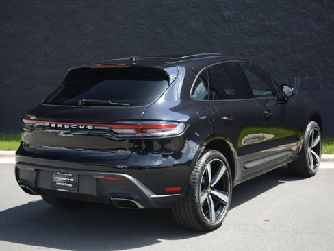 Certified 2026 Porsche Macan AWD/4WD image 7