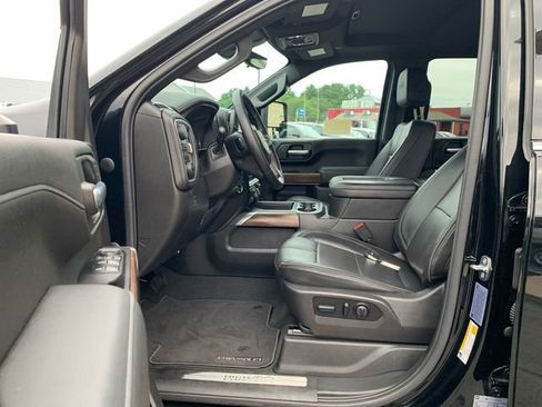 Used 2022 Chevrolet Silverado 3500 High Country w/ Technology Package image 31