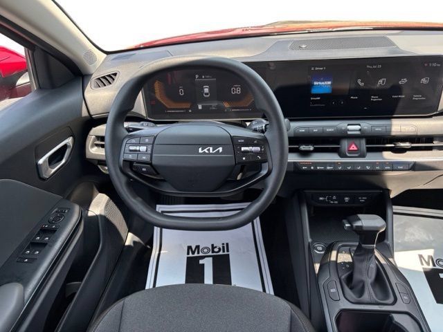 Certified 2025 Kia K4 FWD image 13