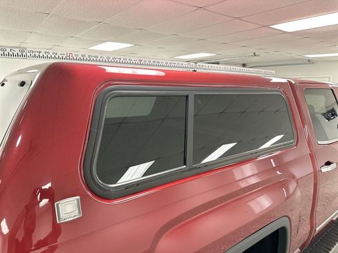 Used 2018 GMC Sierra 1500 SLT w/ SLT Premium Package AWD/4WD image 33