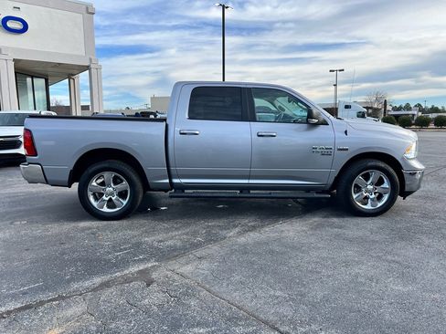 Used 2019 RAM 1500 Big Horn image 9