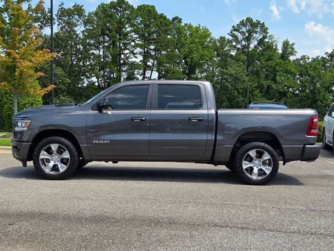 Used 2023 RAM 1500 Laramie AWD/4WD image 2