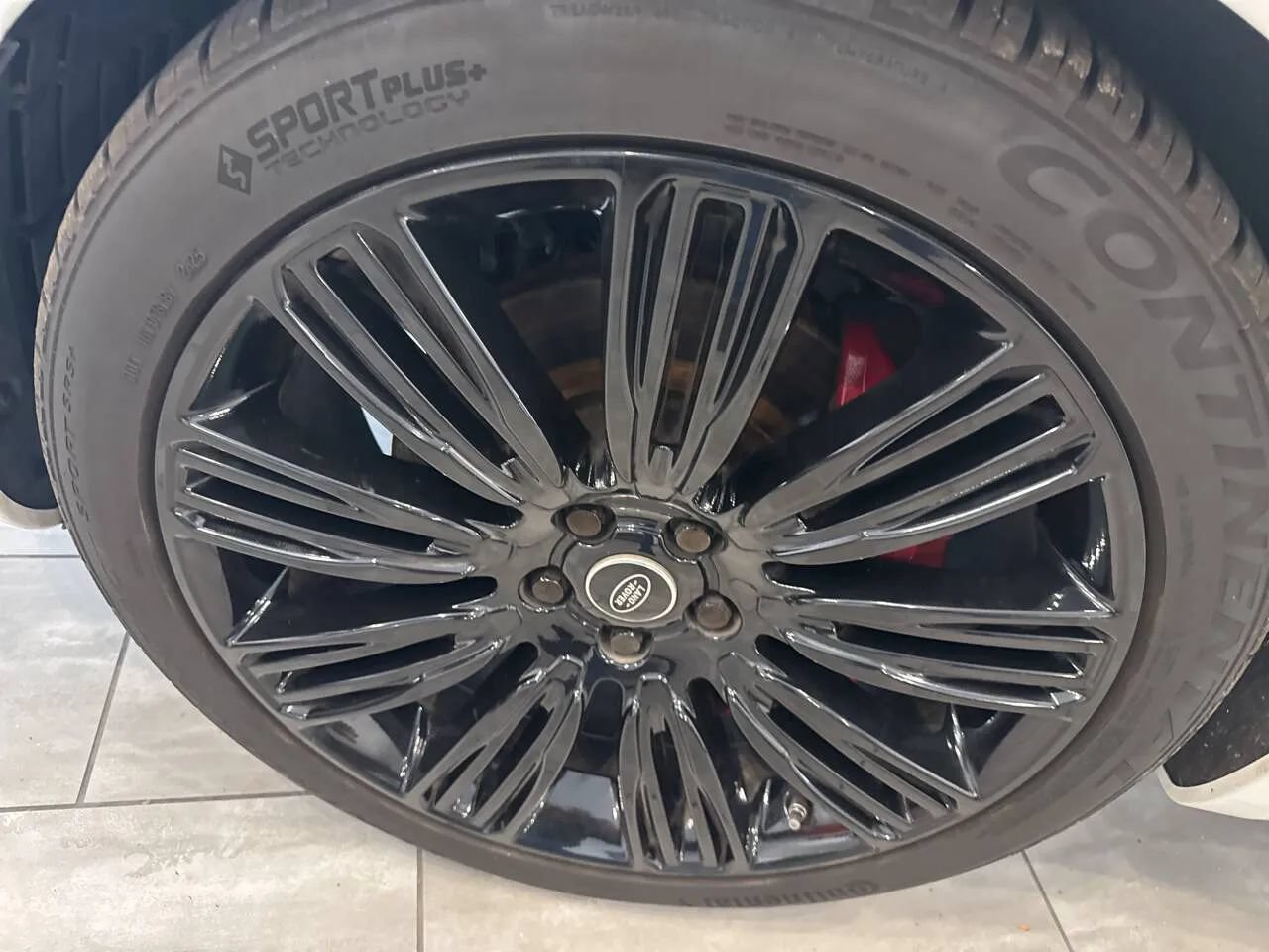 Used 2018 Land Rover Range Rover Sport Supercharged AWD/4WD image 13
