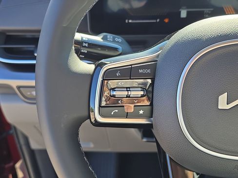 New 2026 Kia Carnival image 30