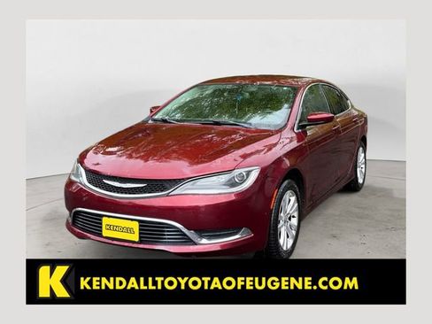Used 2015 Chrysler 200 Limited w/ Convenience Group image 1