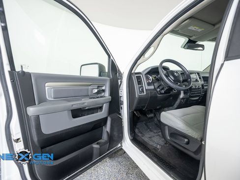 Used 2019 RAM 1500 Tradesman w/ Popular Equipment Group AWD/4WD image 9
