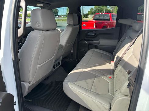 Used 2019 Chevrolet Silverado 1500 LTZ AWD/4WD image 12