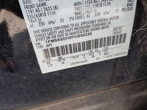 Used 2023 Ford Explorer XLT w/ Equipment Group 202A AWD/4WD image 7