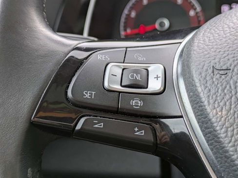 Used 2019 Volkswagen Jetta SE FWD image 32