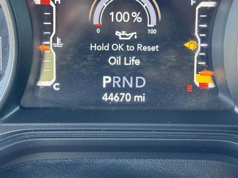 Used 2024 Jeep Wrangler Unlimited Rubicon image 16