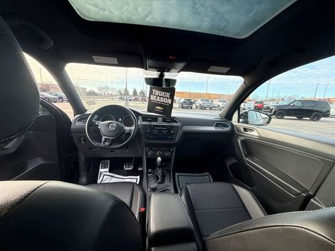 Used 2021 Volkswagen Tiguan SE R-Line image 24