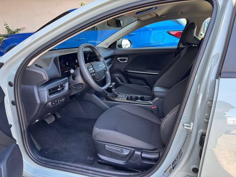 Used 2026 Kia K4 FWD image 27