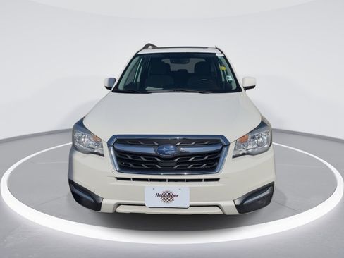 Used 2018 Subaru Forester 2.5i Premium w/ All-Weather Package AWD/4WD image 2
