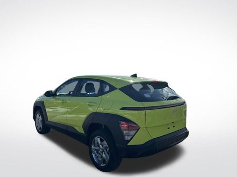 Used 2024 Hyundai Kona SE image 7