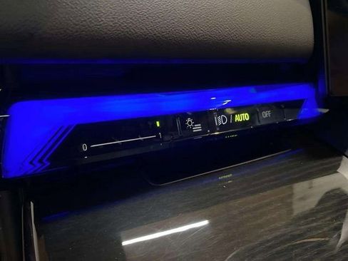 Used 2025 BMW i5 eDrive40i image 31