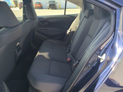 Used 2025 Toyota Corolla LE image 20