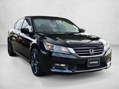 Used 2014 Honda Accord Sport image 3