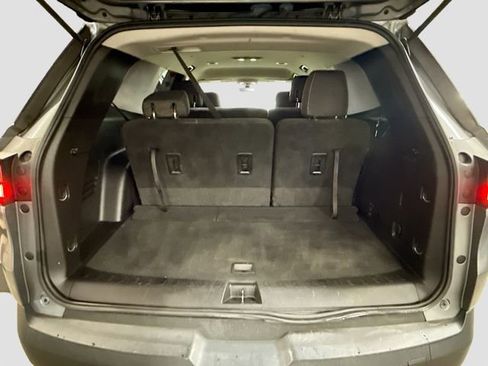 Used 2018 Chevrolet Traverse LS image 25