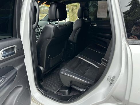 Used 2018 Jeep Grand Cherokee Altitude image 27