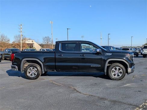 Used 2022 GMC Sierra 1500 SLE image 8