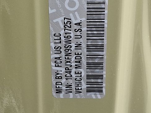 New 2025 Jeep Wrangler Unlimited Rubicon image 13