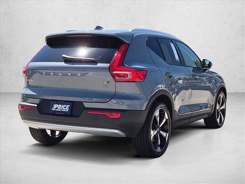 Used 2020 Volvo XC40 T5 Momentum AWD/4WD image 5
