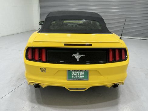 Used 2016 Ford Mustang Convertible w/ Equipment Group 051A RWD image 7