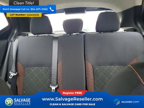 Used 2018 Nissan Kicks SR FWD image 13