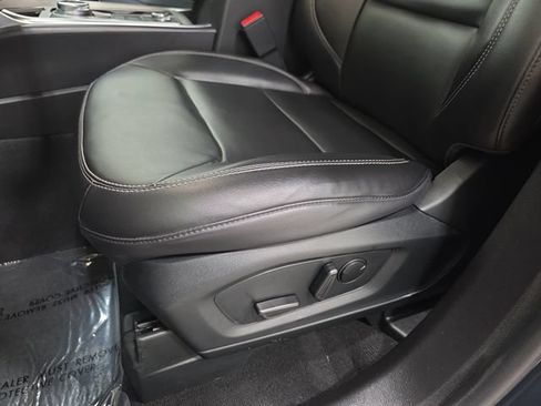 Certified 2023 Ford Explorer XLT w/ Equipment Group 202A AWD/4WD image 29