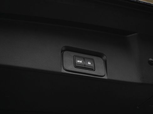 Used 2026 Nissan Rogue SL AWD/4WD image 21