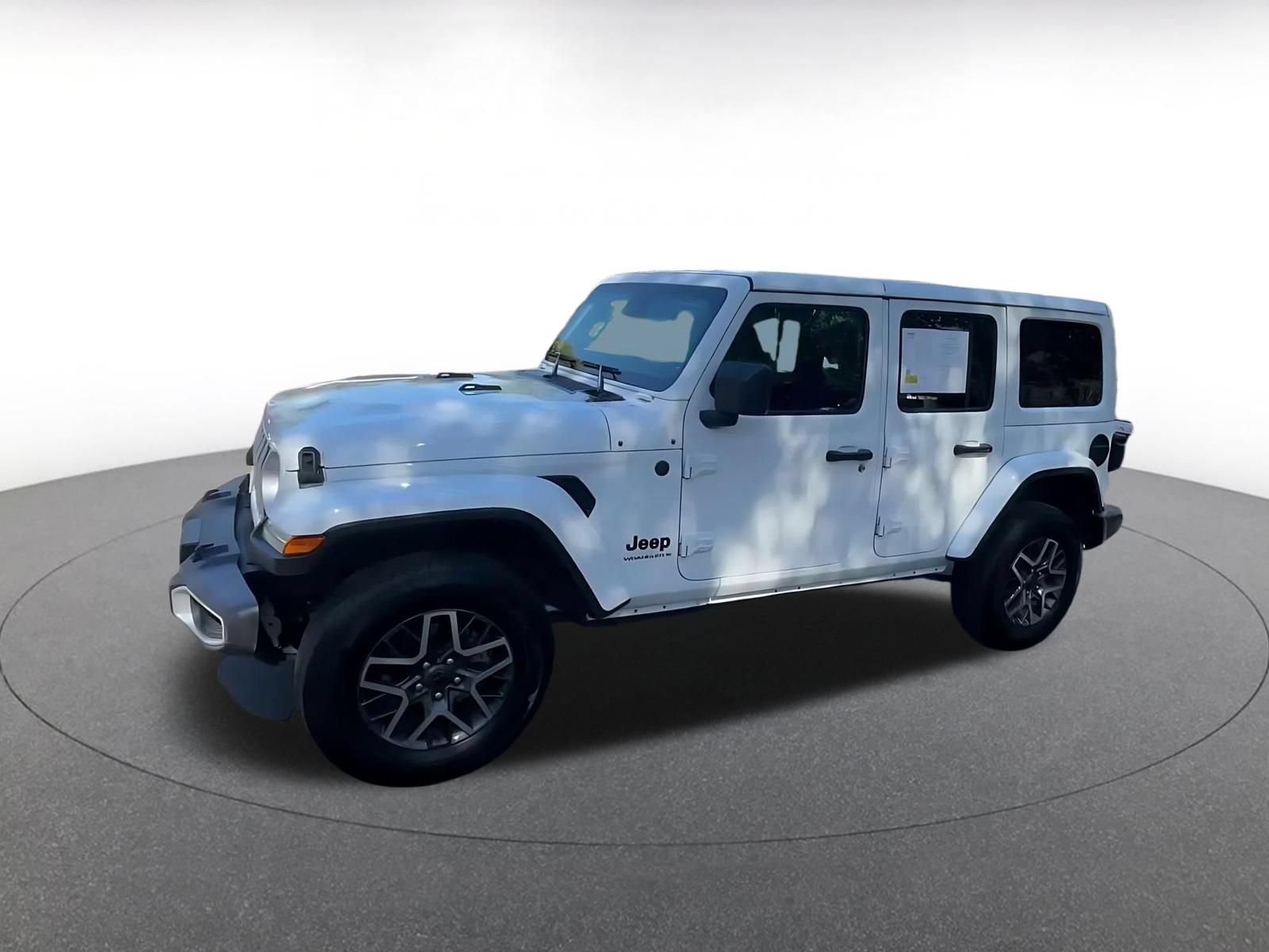 Used 2025 Jeep Wrangler Unlimited Sahara AWD/4WD image 7
